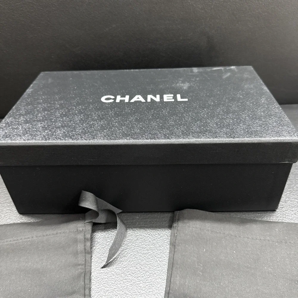 CHANEL empty bag shoes